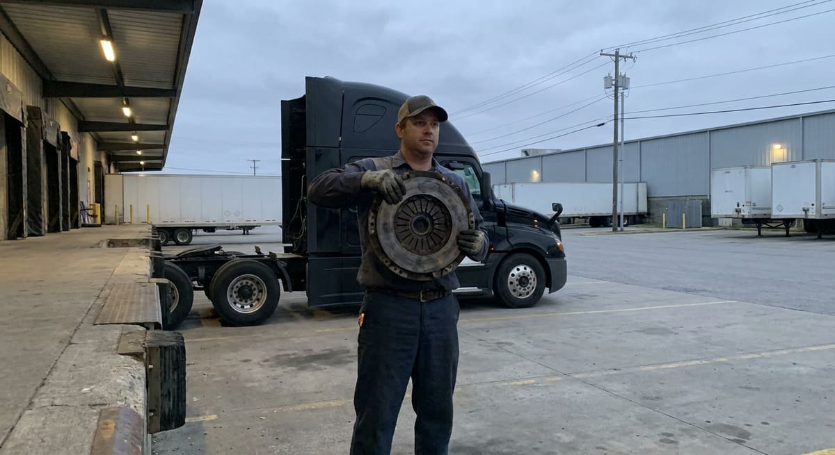 Dallas Peterbilt clutch repair in Dallas-Fort Worth